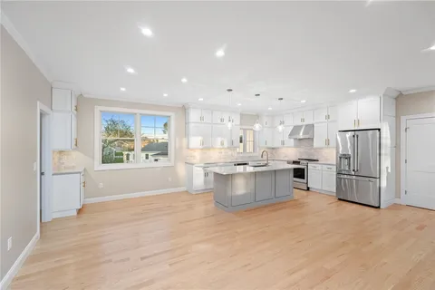 $1,749,900 | 25 Scallop Shell Road, Narragansett, RI 02882