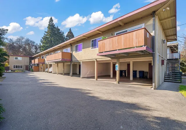 $2,250,000 | 25039 Cypress Avenue, Hayward, CA 94544