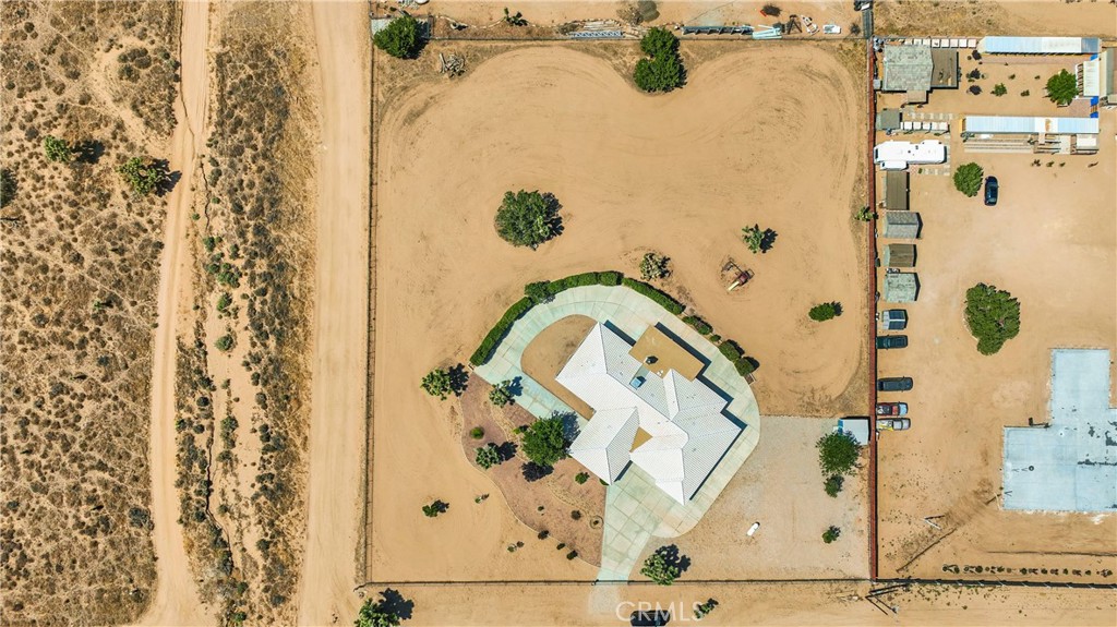 7330 Smoke Tree Road Phelan, CA 92371 - Photo 44 of 46 a bathroom with a shower