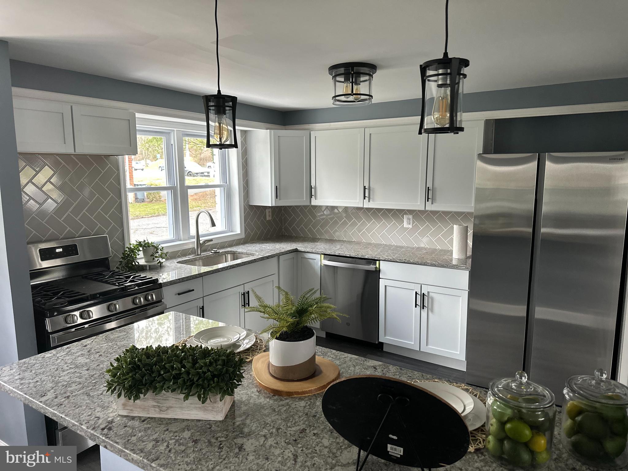 701 Squires Road Towson, MD 21286 - Photo 12 of 27 Kitchen