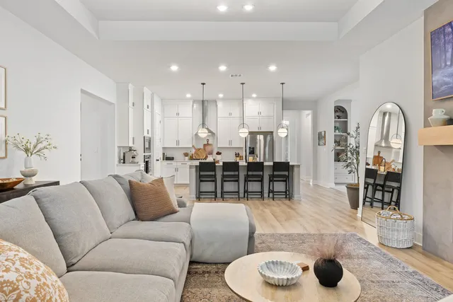 $3,800 | 7617 Alouette Drive, Austin, TX 78738