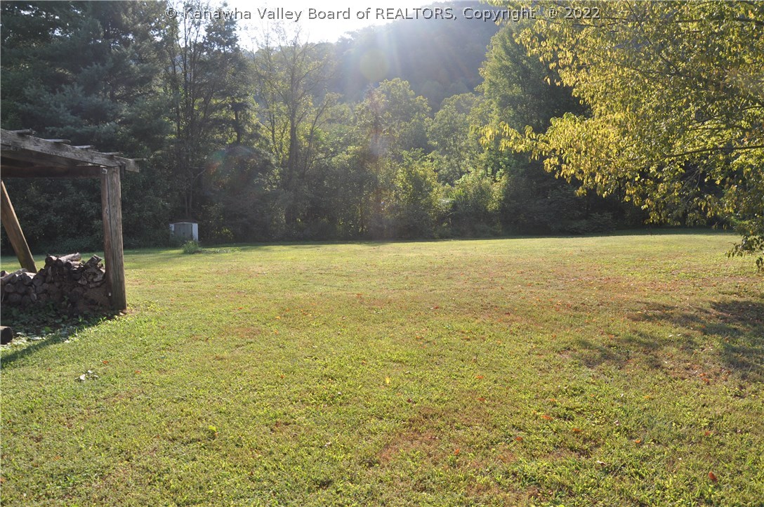 158 Phico Road Chapmanville, WV 25508 - Photo 5 of 30 Gallery Image 5