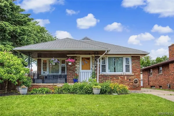 $243,000 | 3534 North Avenue, Niagara Falls, NY 14305