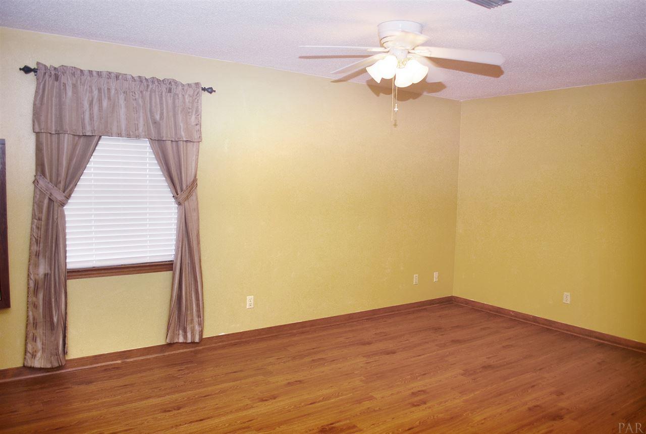 5137 Black Road Milton, FL 32583 - Photo 13 of 35 Gallery Image 13