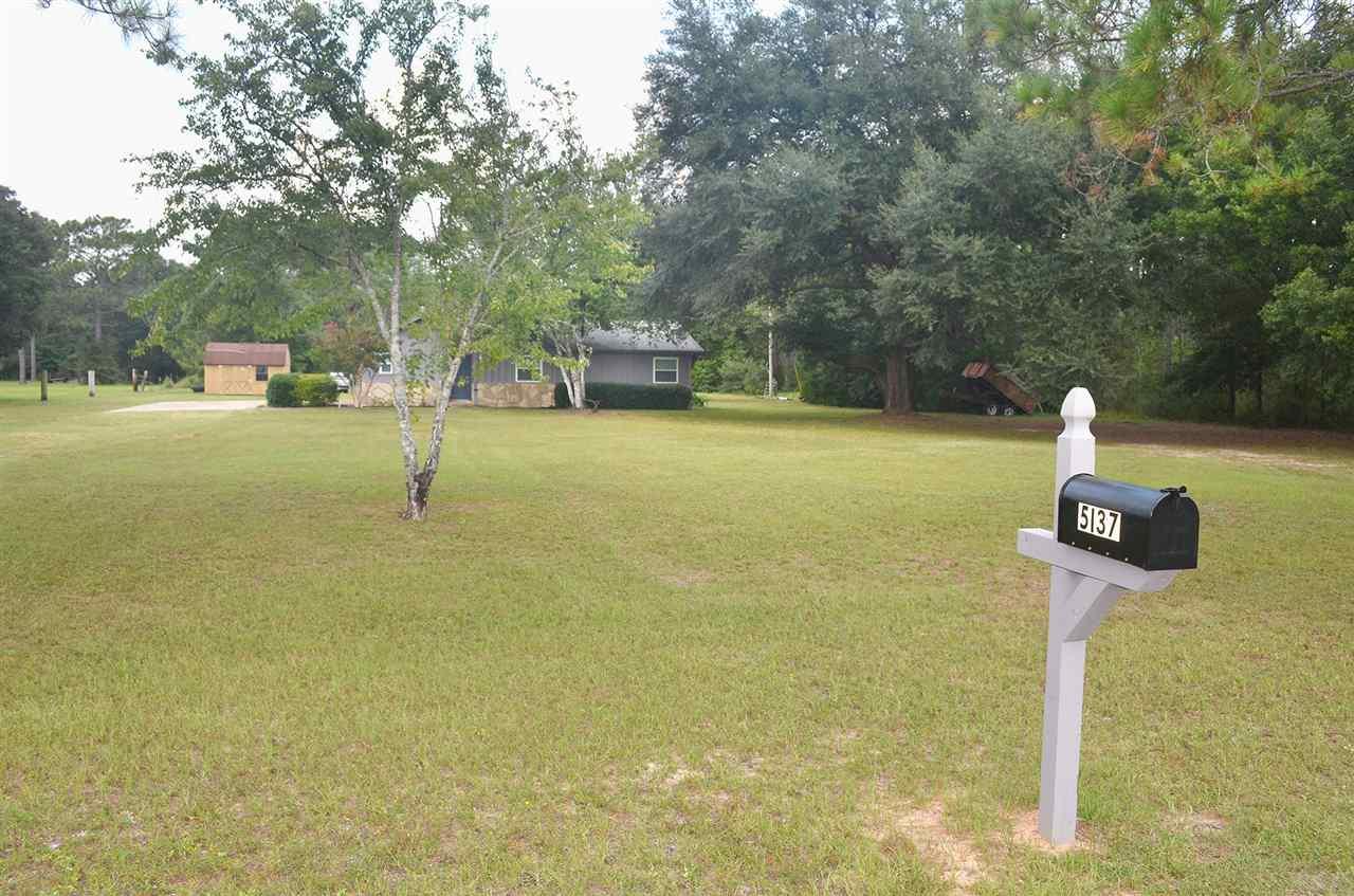 5137 Black Road Milton, FL 32583 - Photo 4 of 35 Gallery Image 4