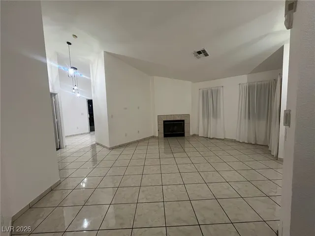 $1,995 | 8244 Ogee Drive, Las Vegas, NV 89145