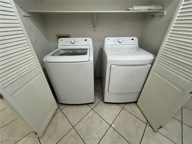 $1,995 | 8244 Ogee Drive, Las Vegas, NV 89145