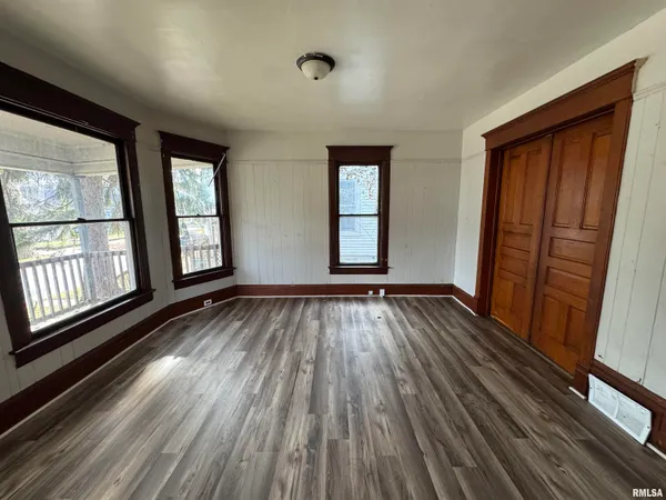 $59,900 | 1827 North Peoria Avenue, Peoria, IL 61603