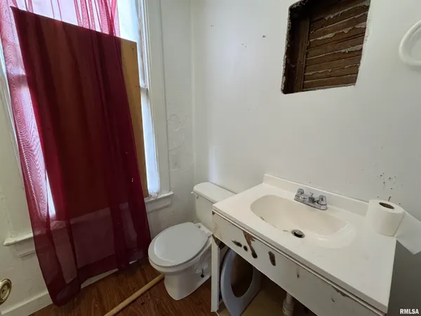 $59,900 | 1827 North Peoria Avenue, Peoria, IL 61603