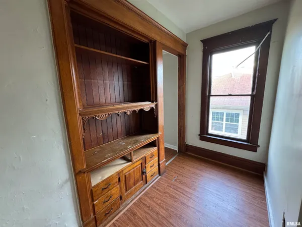 $59,900 | 1827 North Peoria Avenue, Peoria, IL 61603