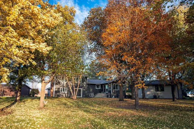 $339,000 | 1835 Jamison Drive, Windom, MN 56101