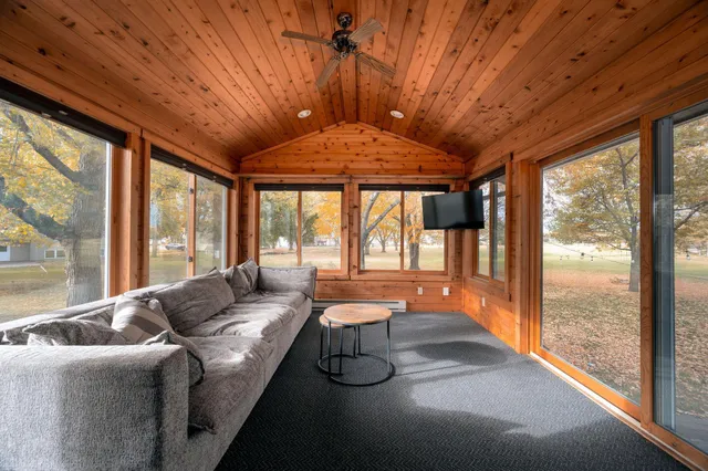 $339,000 | 1835 Jamison Drive, Windom, MN 56101