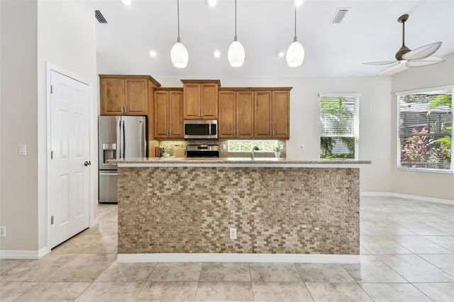 $635,000 | 7406 Lake Forest Glen, Lakewood Ranch, FL 34202