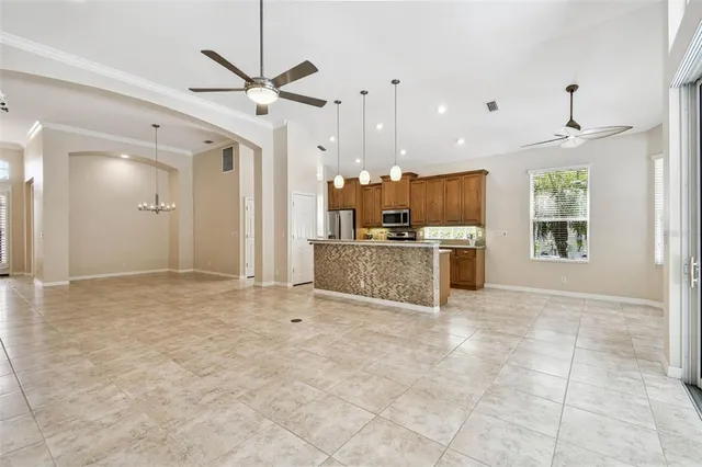 $635,000 | 7406 Lake Forest Glen, Lakewood Ranch, FL 34202