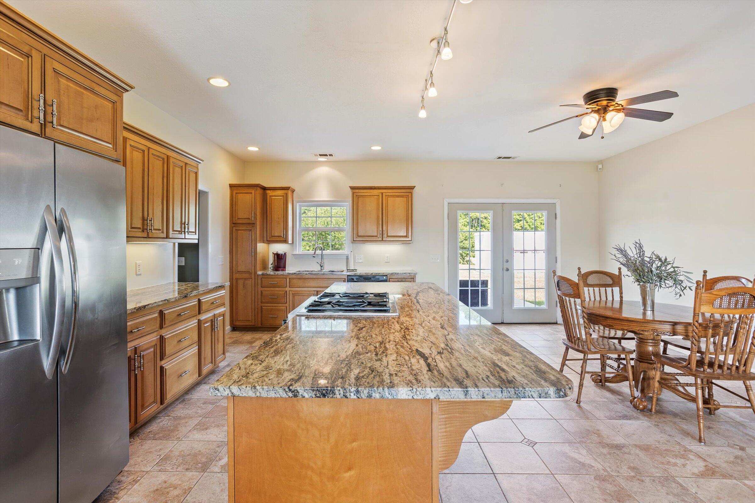 155 Jaywood Road Williston, SC 29853 - Photo 13 of 64