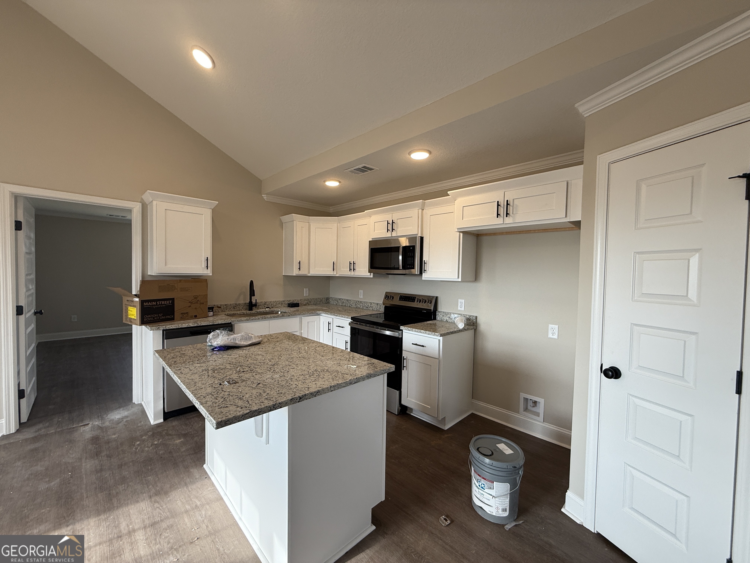 917 Ryegrass Road Statesboro, GA 30458 - Photo 3 of 12