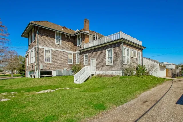 $646,000 | 6803 West End Boulevard, New Orleans, LA 70124