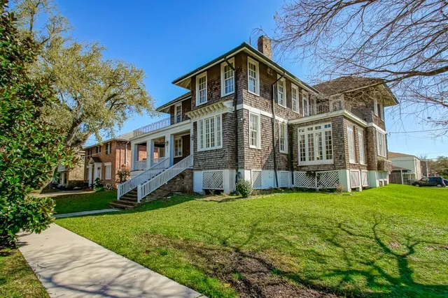 $646,000 | 6803 West End Boulevard, New Orleans, LA 70124