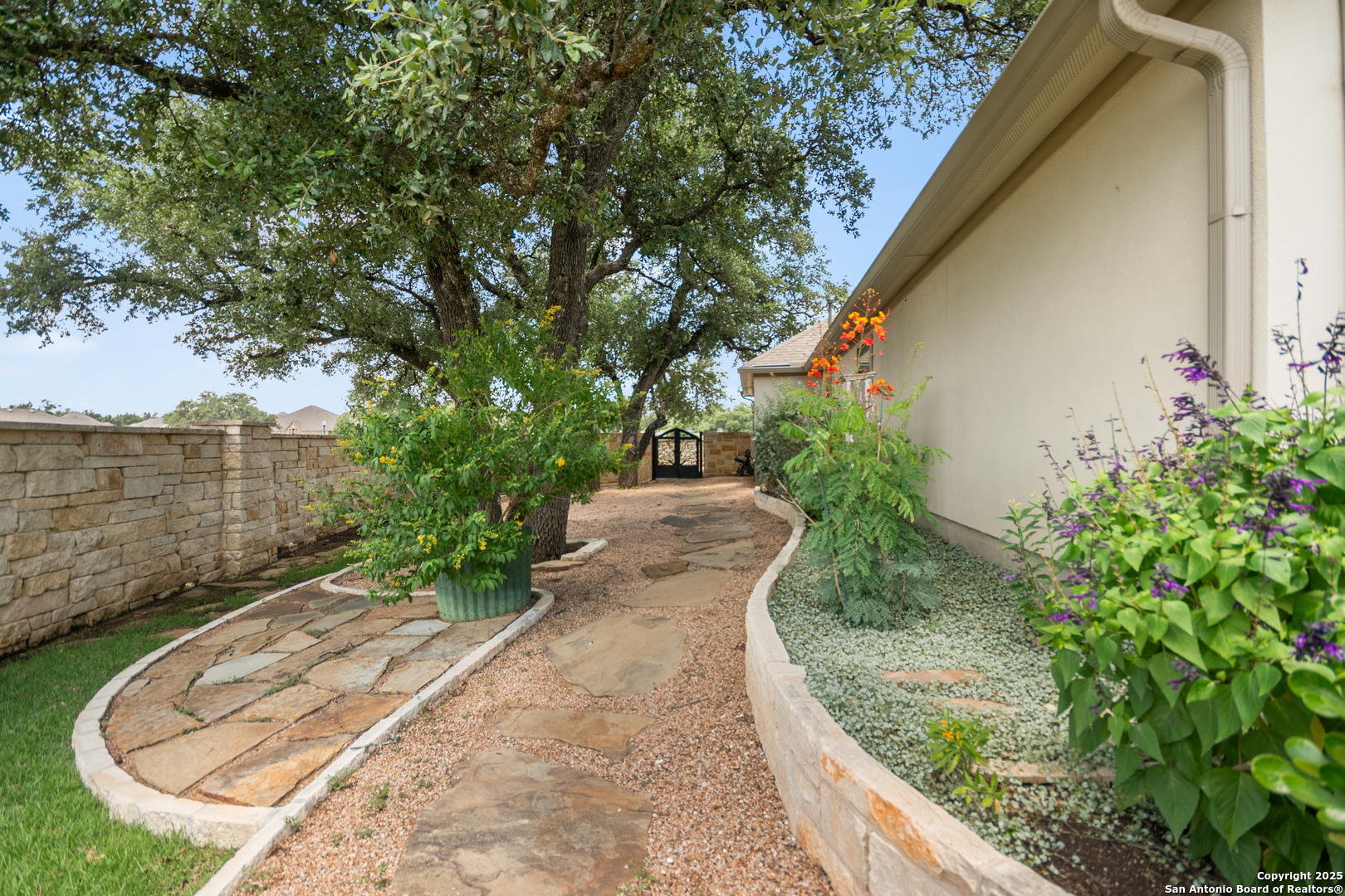 101 Boulder Creek Boerne, TX 78006 - Photo 24 of 47