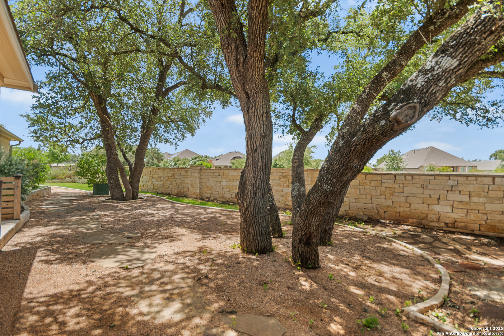 101 Boulder Creek Boerne, TX 78006 - Photo 25 of 47