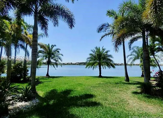 $4,600 | 1540 Southwest 171st Terrace, Pembroke Pines, FL 33027