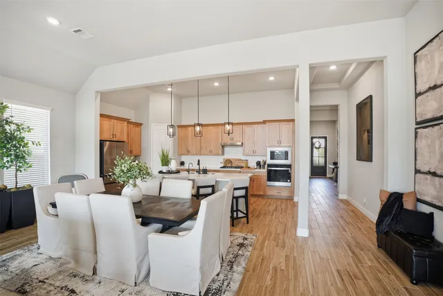 $400,000 | 19303 Seabiscuit Stable Trail, Tomball, TX 77377