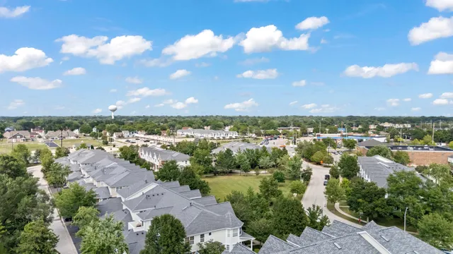 $440,500 | 1882 Keystone Place, Unit 1882, Schaumburg, IL 60193