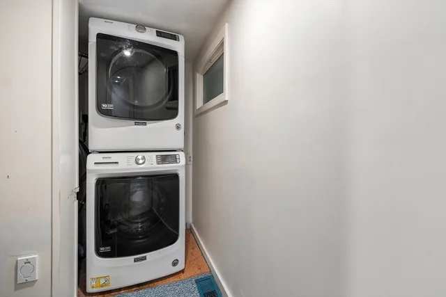 $725,000 | 166 Water Street, Unit B, Newburyport, MA 01950