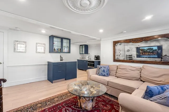 $725,000 | 166 Water Street, Unit B, Newburyport, MA 01950