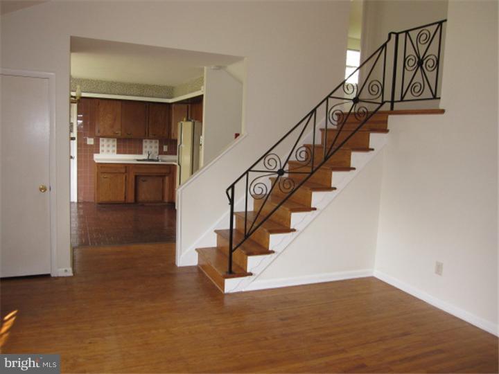 22 Lawrence Road Audubon, PA 19403 - Photo 5 of 16 Living Room