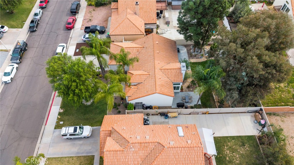 705 Fuchsia Lane Perris, CA 92571 - Photo 27 of 29 an aerial view of a house with a yard
