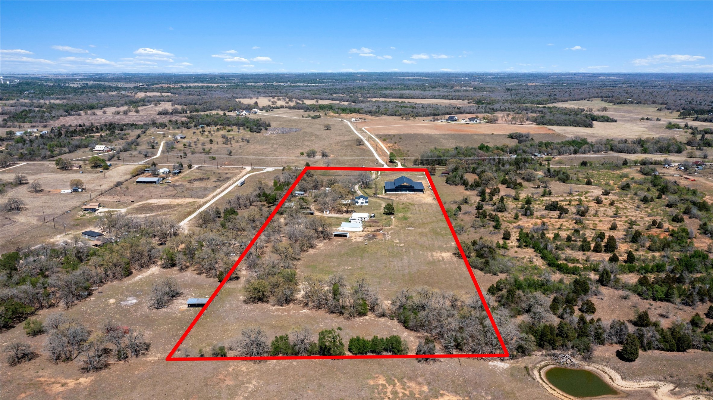 359 North County Line Road Elgin, TX 78621 - Photo 21 of 24 a view of a sky from a balcony