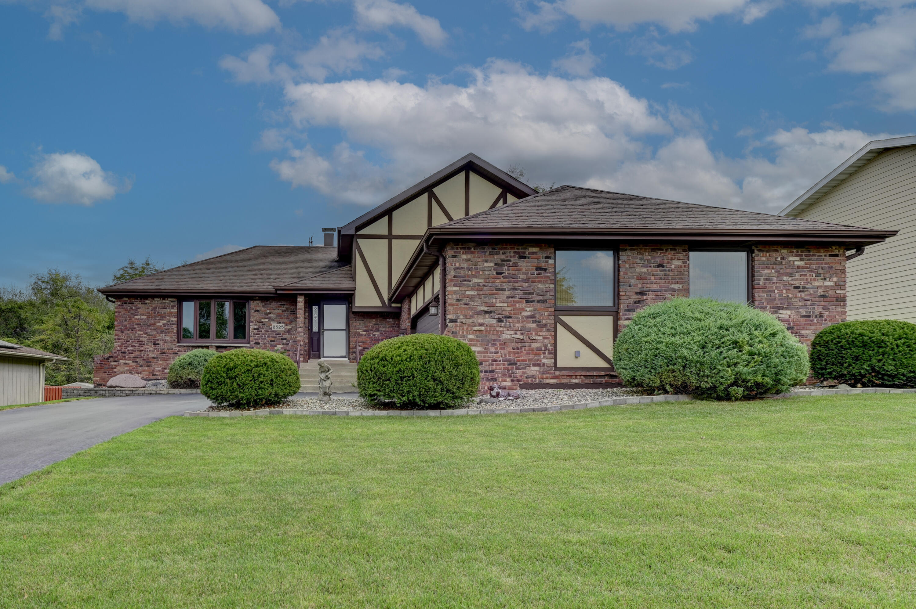 2525 Sandy Ridge Road Dyer, IN 46311 - Photo 41 of 41 3000x1996