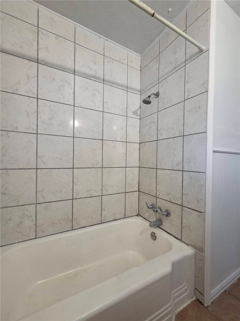 709 East Caesar Avenue Kingsville, TX 78363 - Photo 11 of 15
