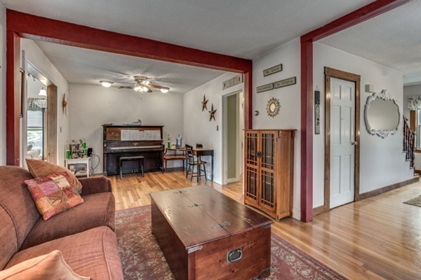 3 Woodbine Road Billerica, MA 01821 - Photo 4 of 29 Gallery Image 4