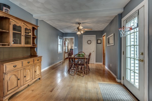 3 Woodbine Road Billerica, MA 01821 - Photo 8 of 29 Gallery Image 8