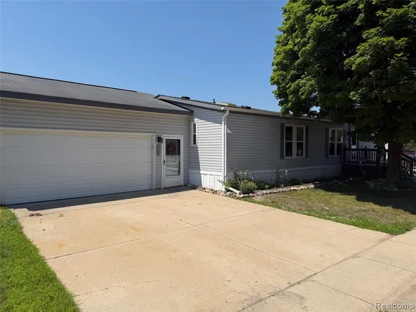 $68,500 | 2500 Mann Road, Clarkston, MI 48346