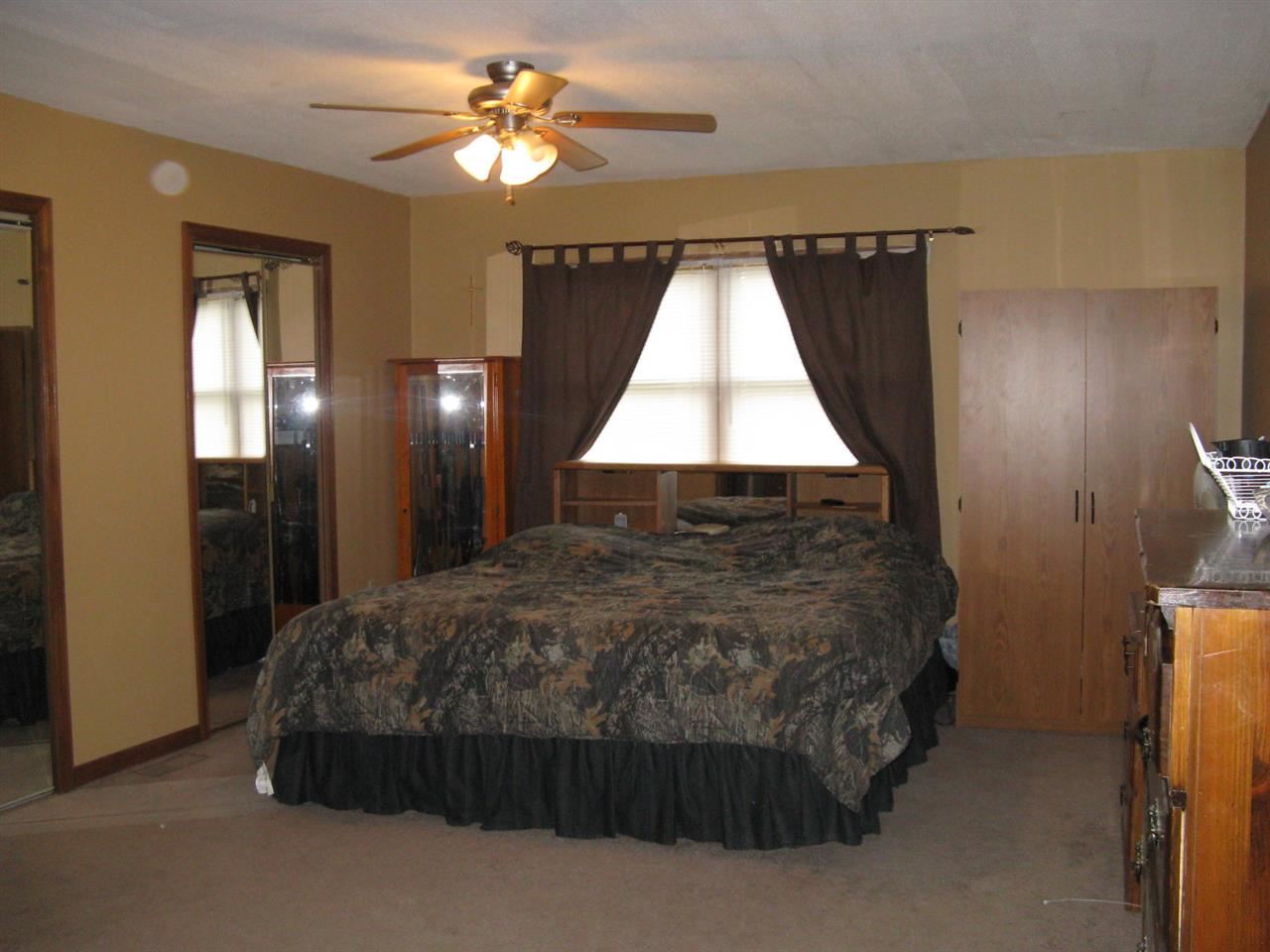 811 Inderrieden Road Chandler, IN 47610 - Photo 11 of 24 Gallery Image 11