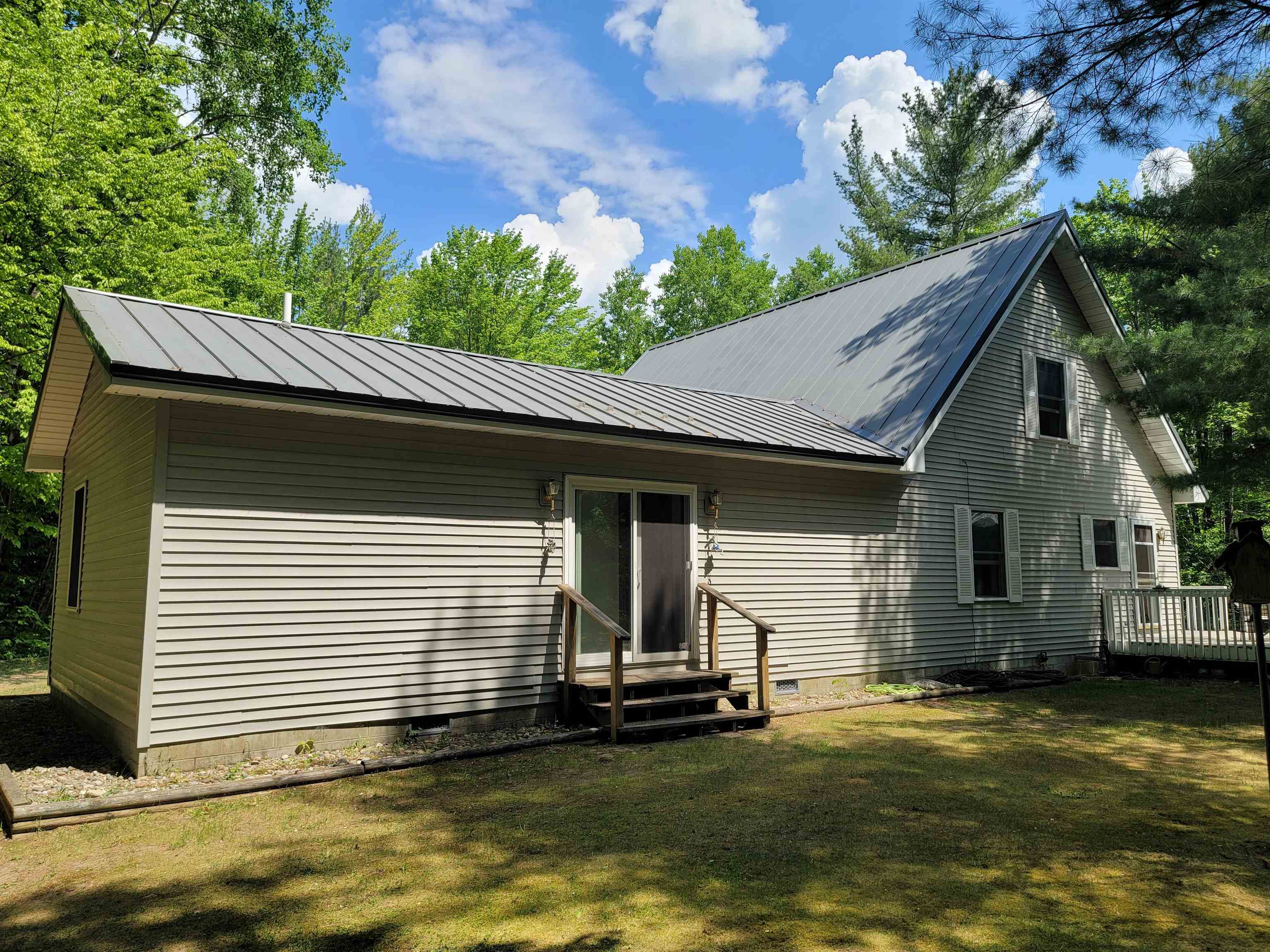 5381 Old Alba Road Gaylord, MI 49735 - Photo 8 of 43 1911790-8.JPG