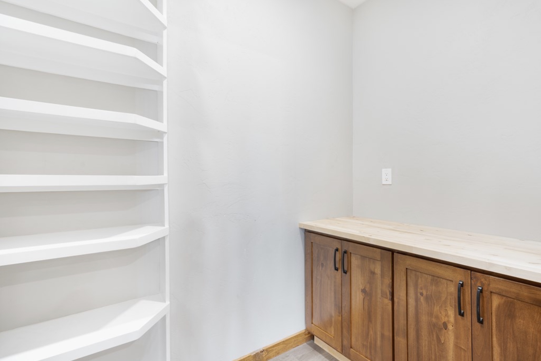 288 Nott Branch Road Harper, TX 78631 - Photo 23 of 27 a view of a hallway
