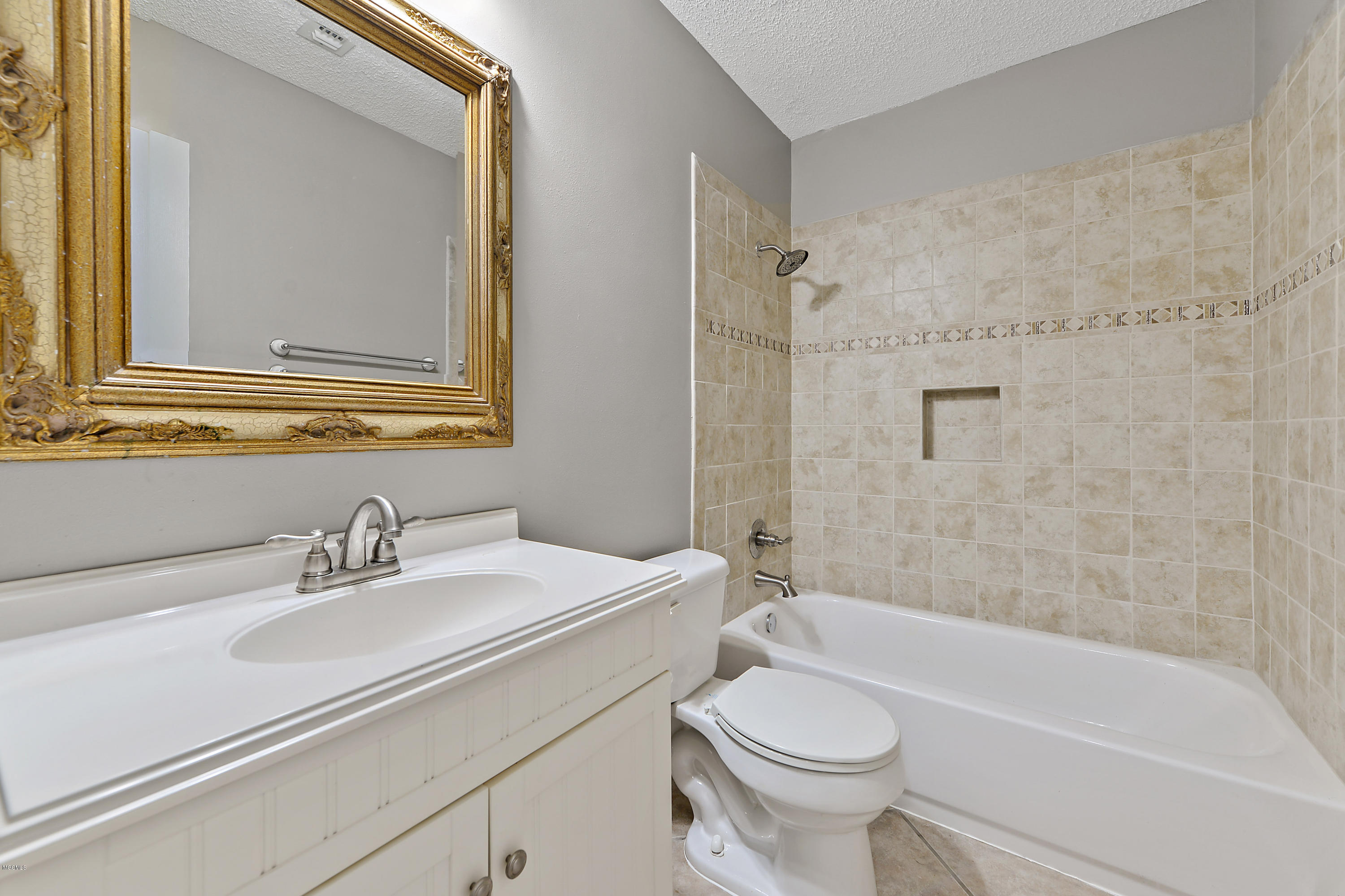 1404 Diller Road Ocean Springs, MS 39564 - Photo 17 of 19 017