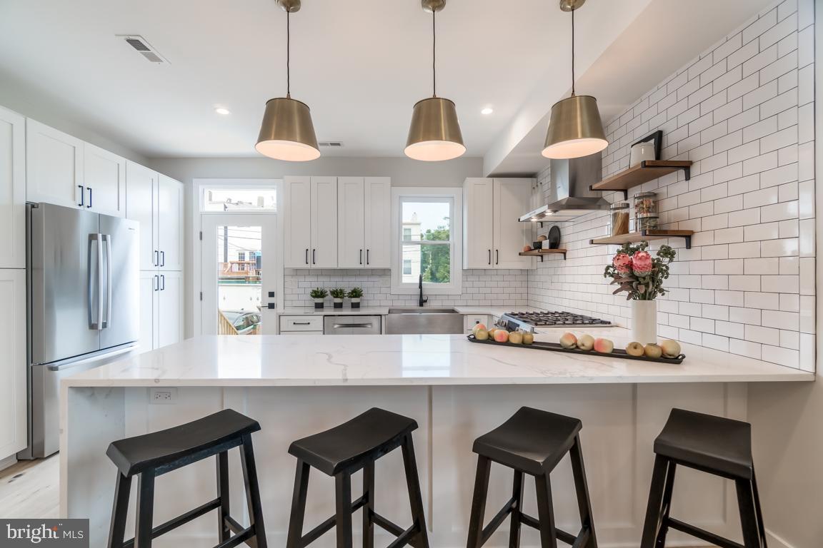 324 Todd Place Northeast Washington, DC 20002 - Photo 11 of 36