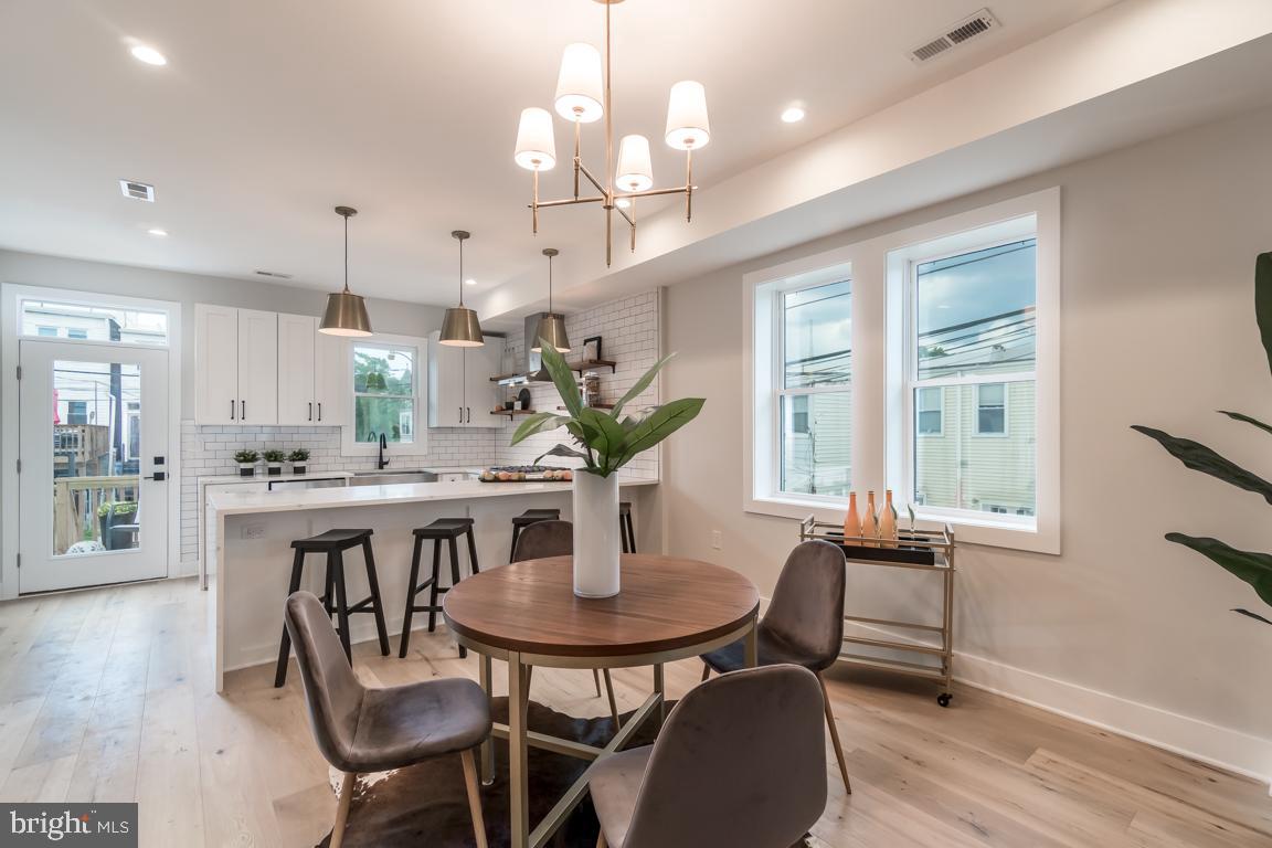 324 Todd Place Northeast Washington, DC 20002 - Photo 8 of 36