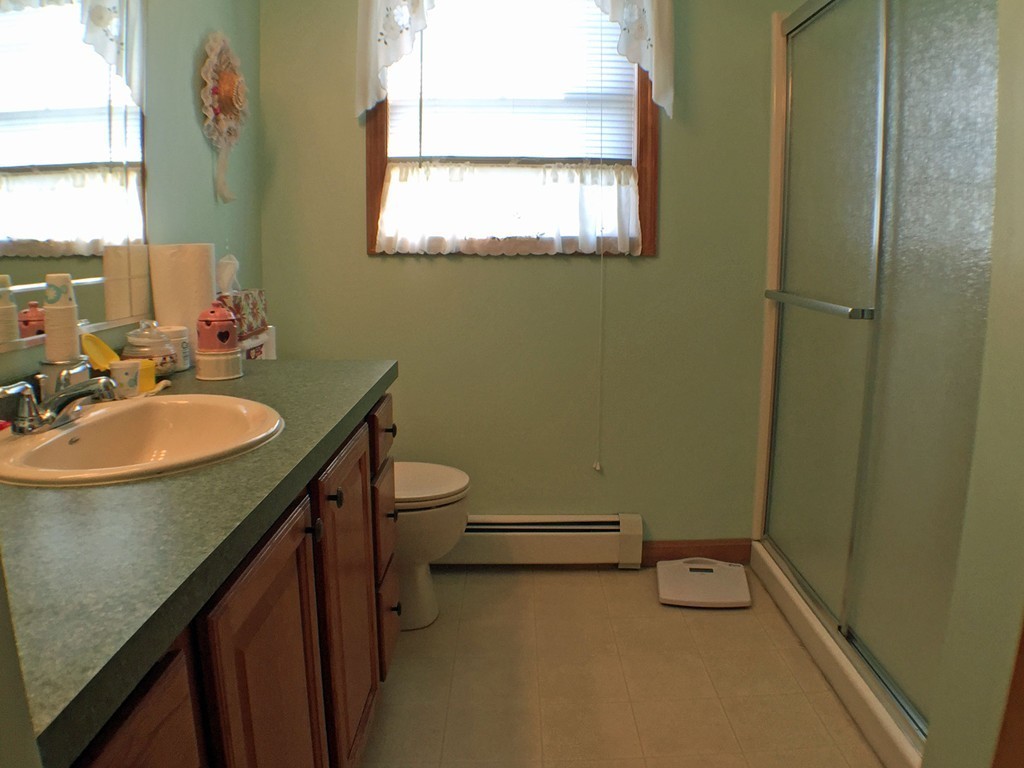 236 McMahon Street Fall River, MA 02721 - Photo 13 of 18 Gallery Image 13