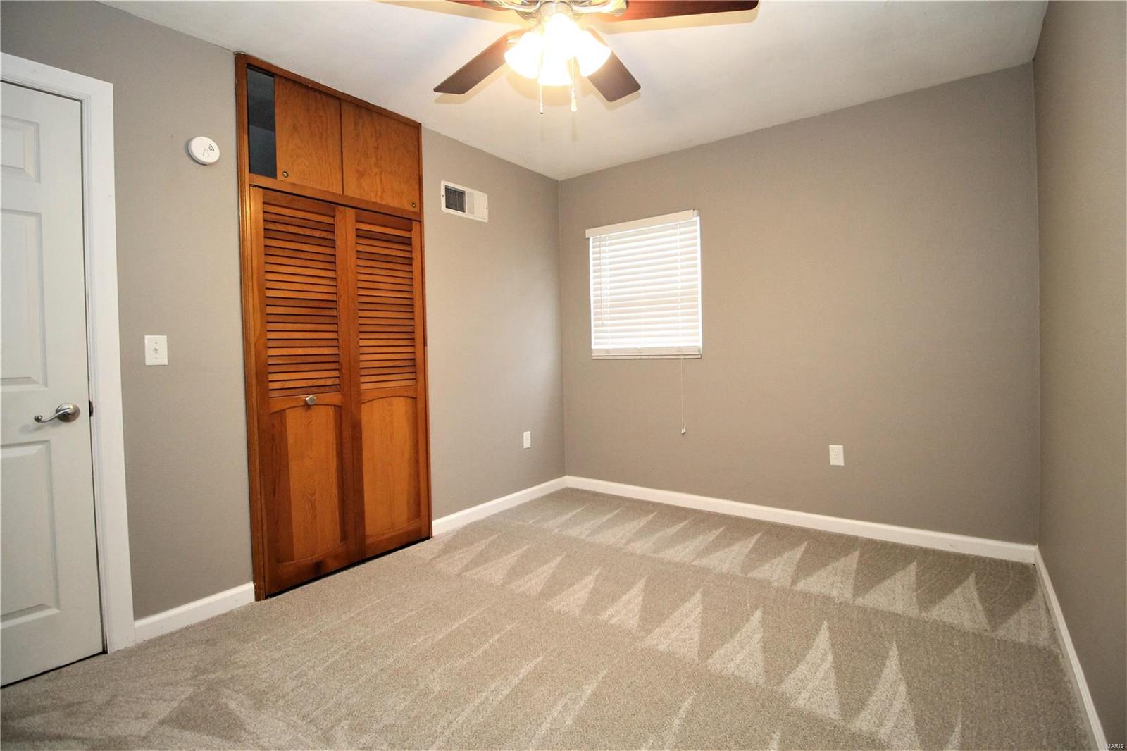 5132 Old Alton Road Granite City, IL 62040 - Photo 10 of 22 Gallery Image 10