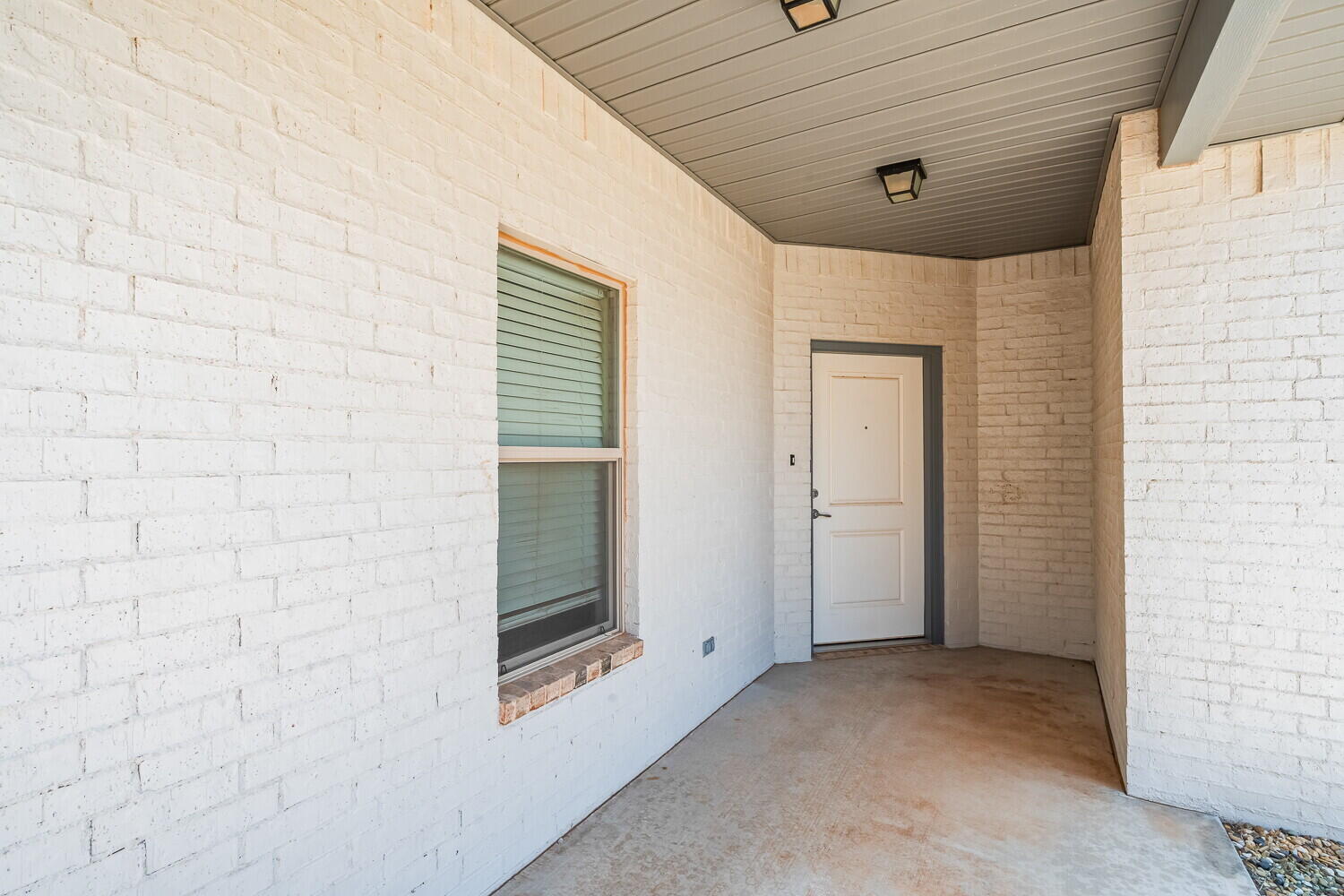 7010 40th Street, Unit A Lubbock, TX 79407 - Photo 4 of 21 a view of entryway