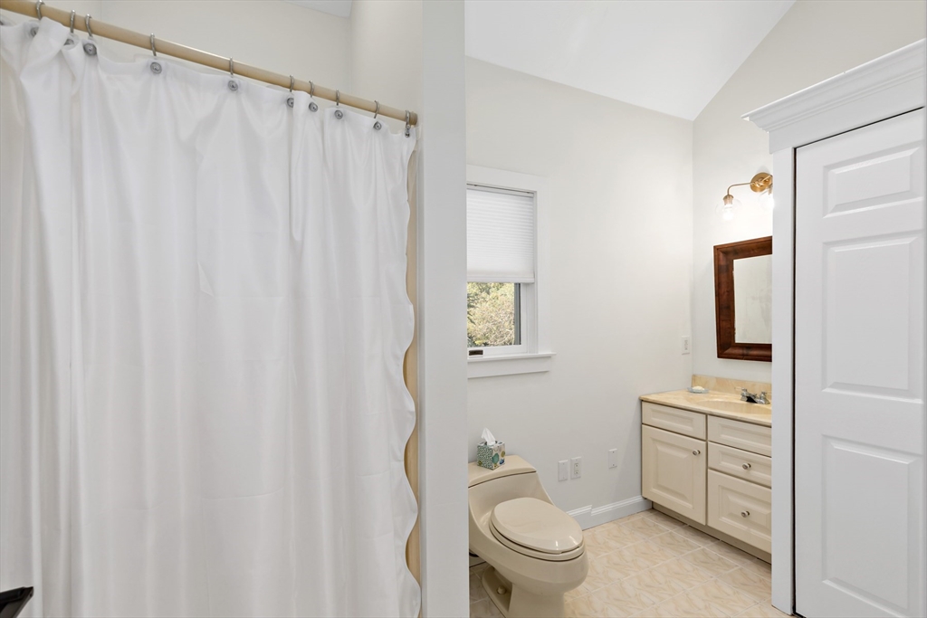 1 Little Smelt Pond Road, Unit B Kingston, MA 02364 - Photo 6 of 17