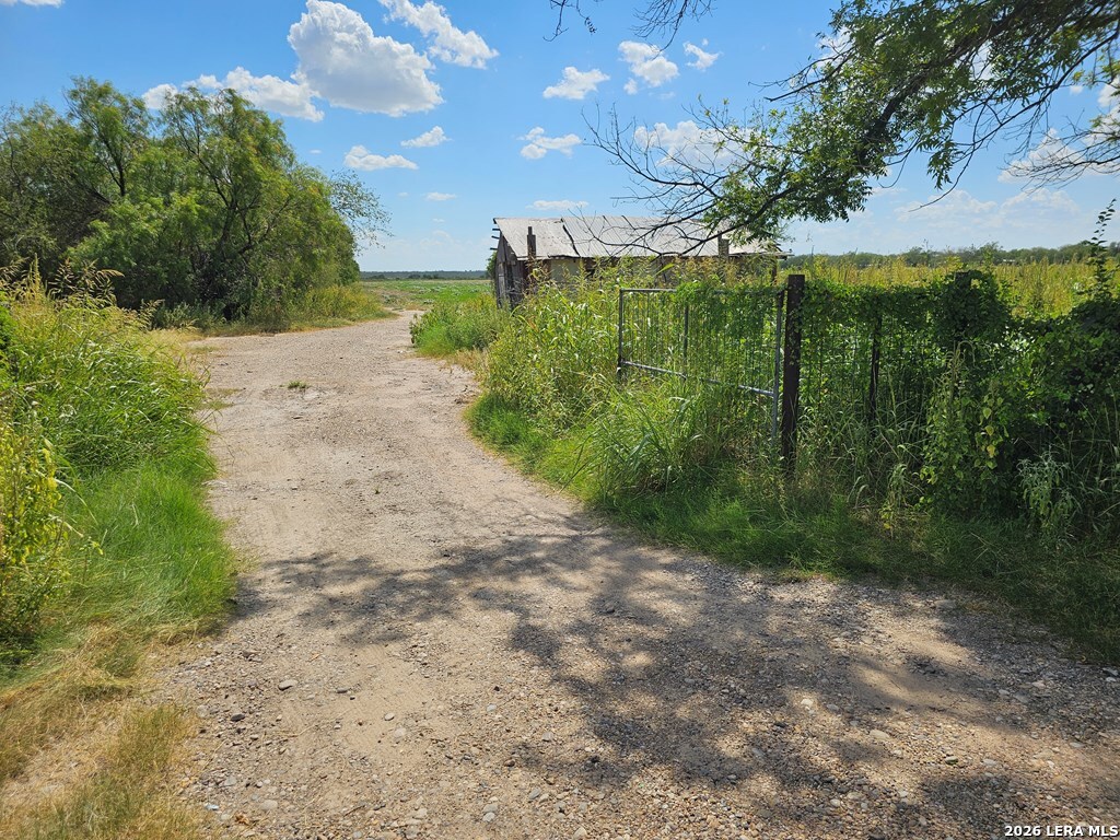 3350 Rosita Valley Road Eagle Pass, TX 78852 - Photo 3 of 6