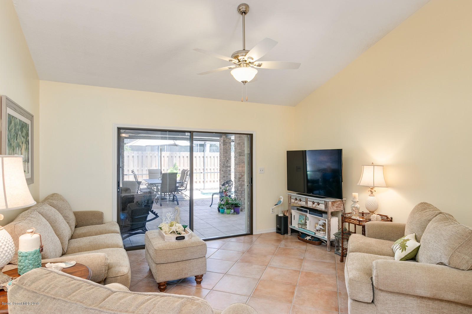 15_541RioBella9576_mls