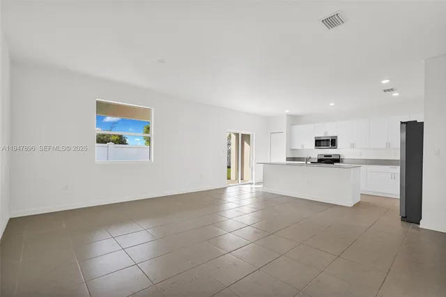 $3,800 | 27210 Southwest 159th Path, Homestead, FL 33031